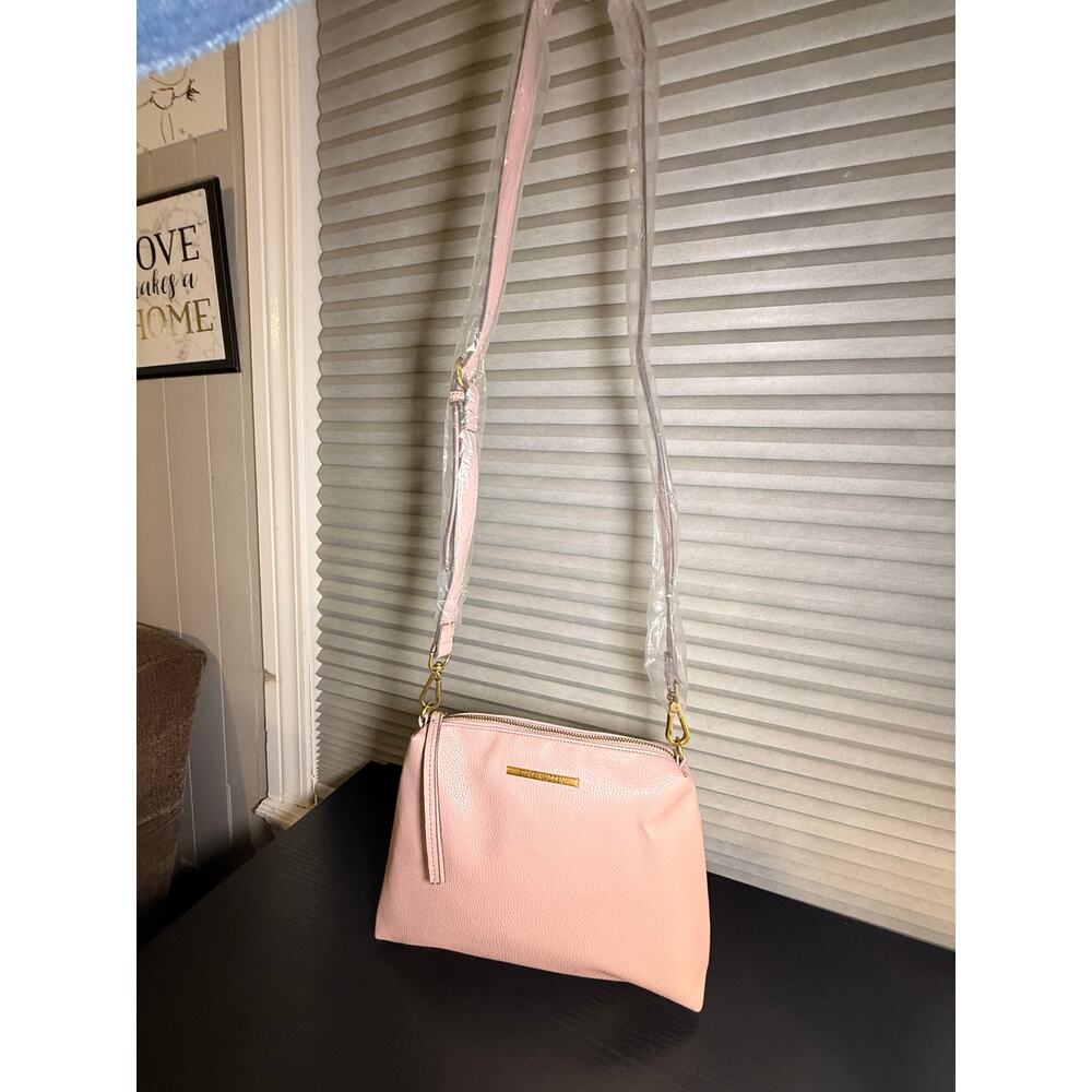 Steve Madden Pink Crossbody Bag Pebbled Faux Leather Gold Adjustable Strap Purse